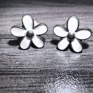 Pandora Sterling Silver Daisy Stud Earrings